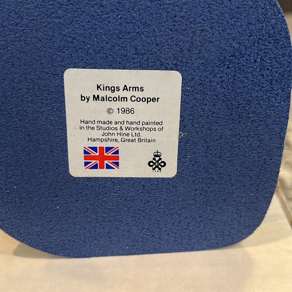 Malcolm Cooper Kings Arms Great British Pubs - Picture 9 of 13